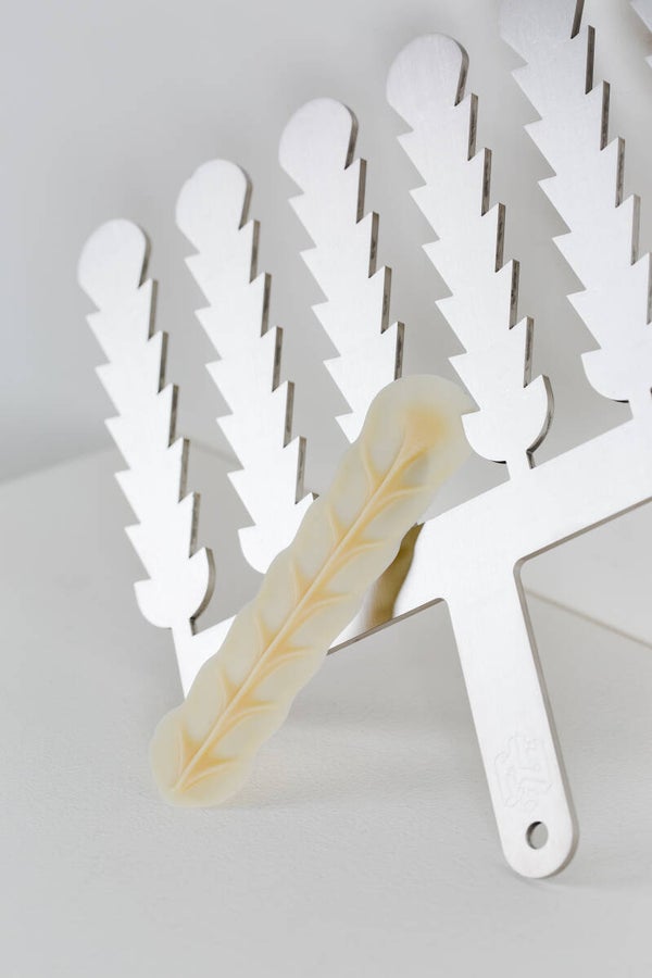Comb Petal Eclair