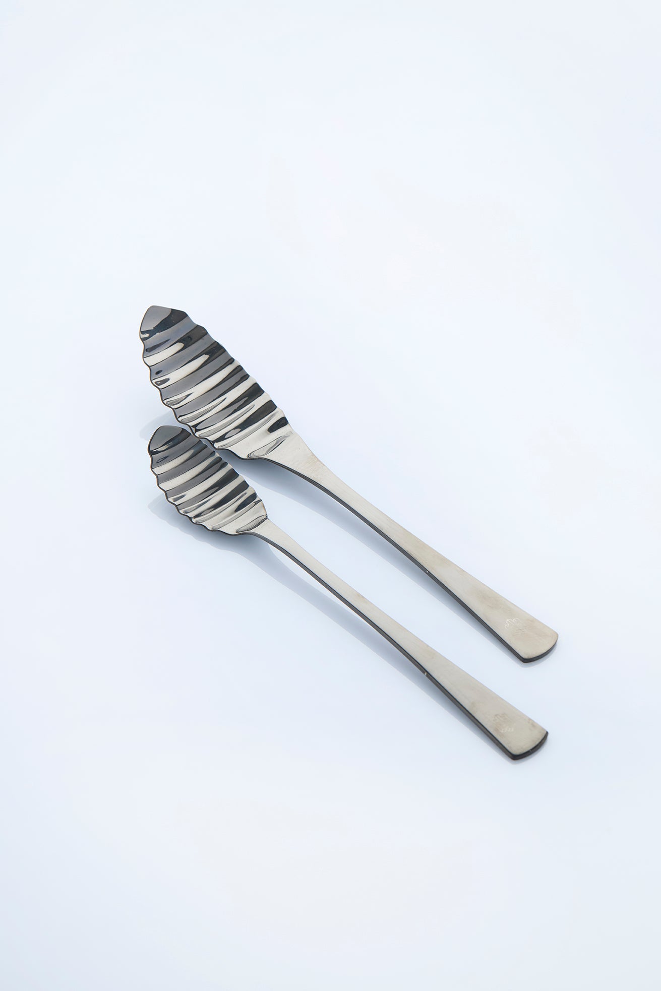 Frank Haasnoot Wavy Quenelle Spoon Set – 2pc Stainless Steel