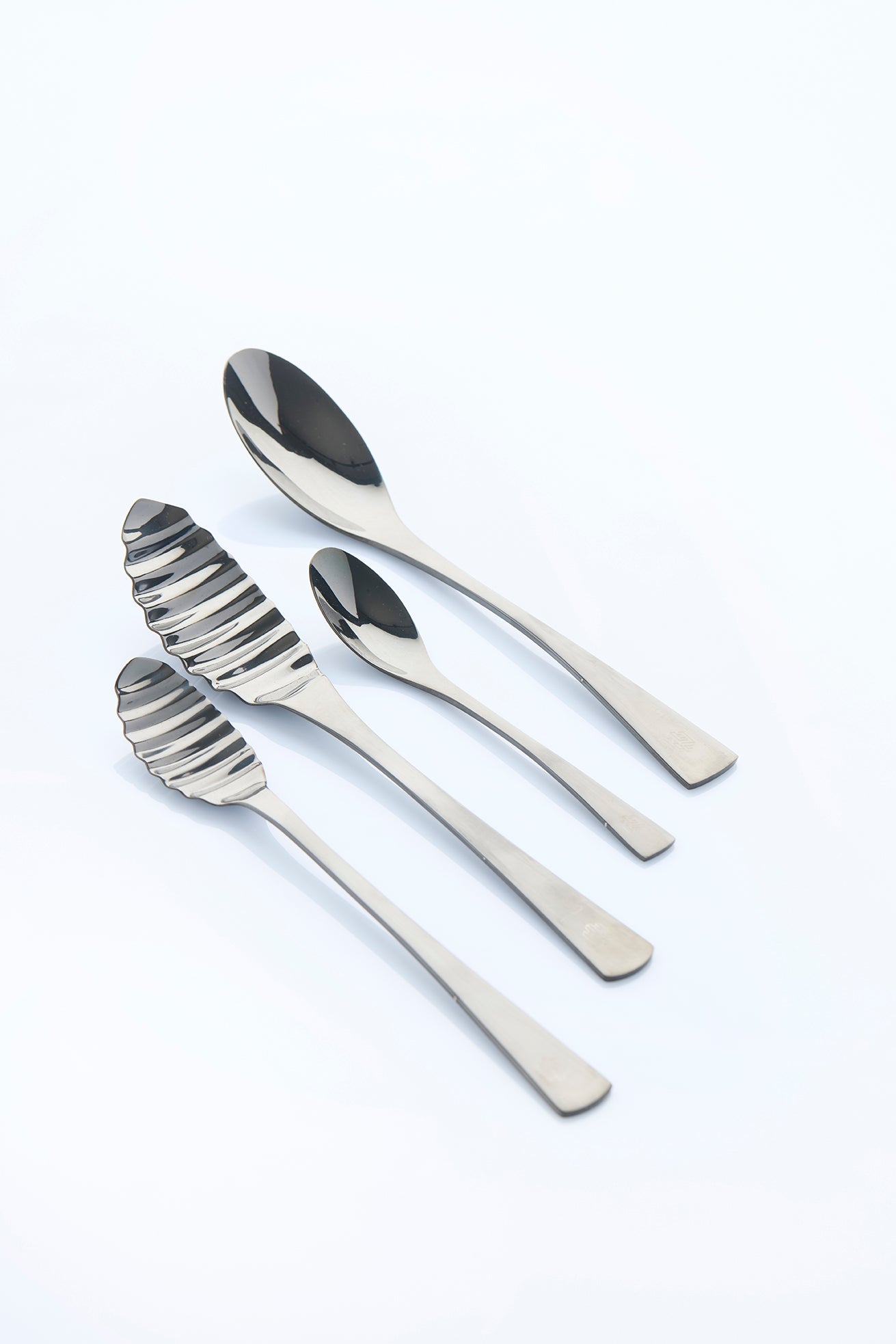 Wavy and Classic Quenelle Spoons 4pc