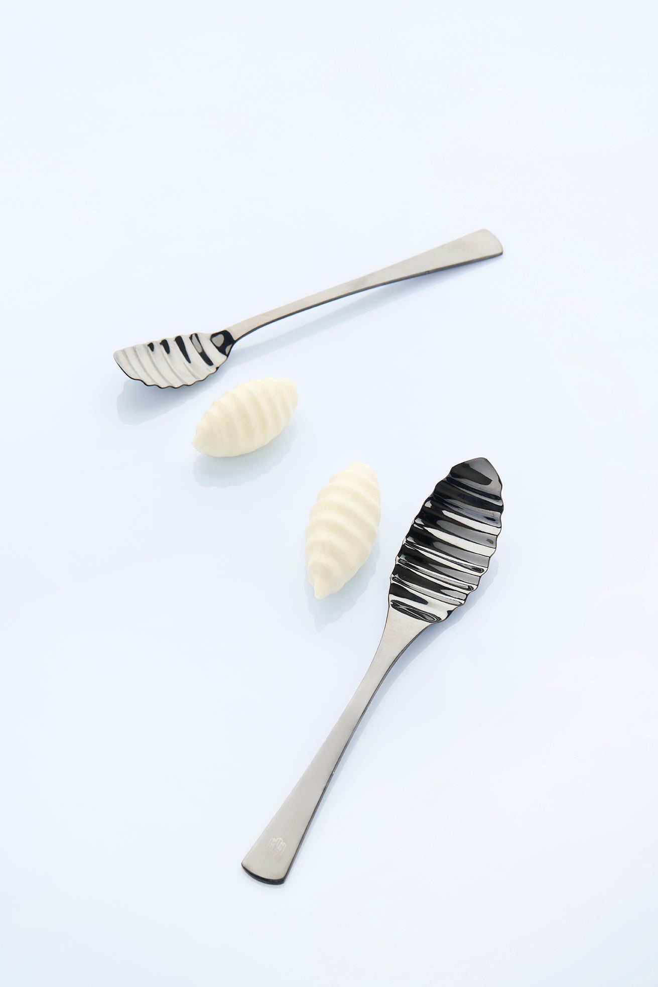 Wavy and Classic Quenelle Spoons 4pc